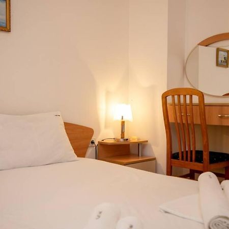 Convenient 1-Bedroom Flat Next To Harmanite Beach Sozopol Eksteriør billede